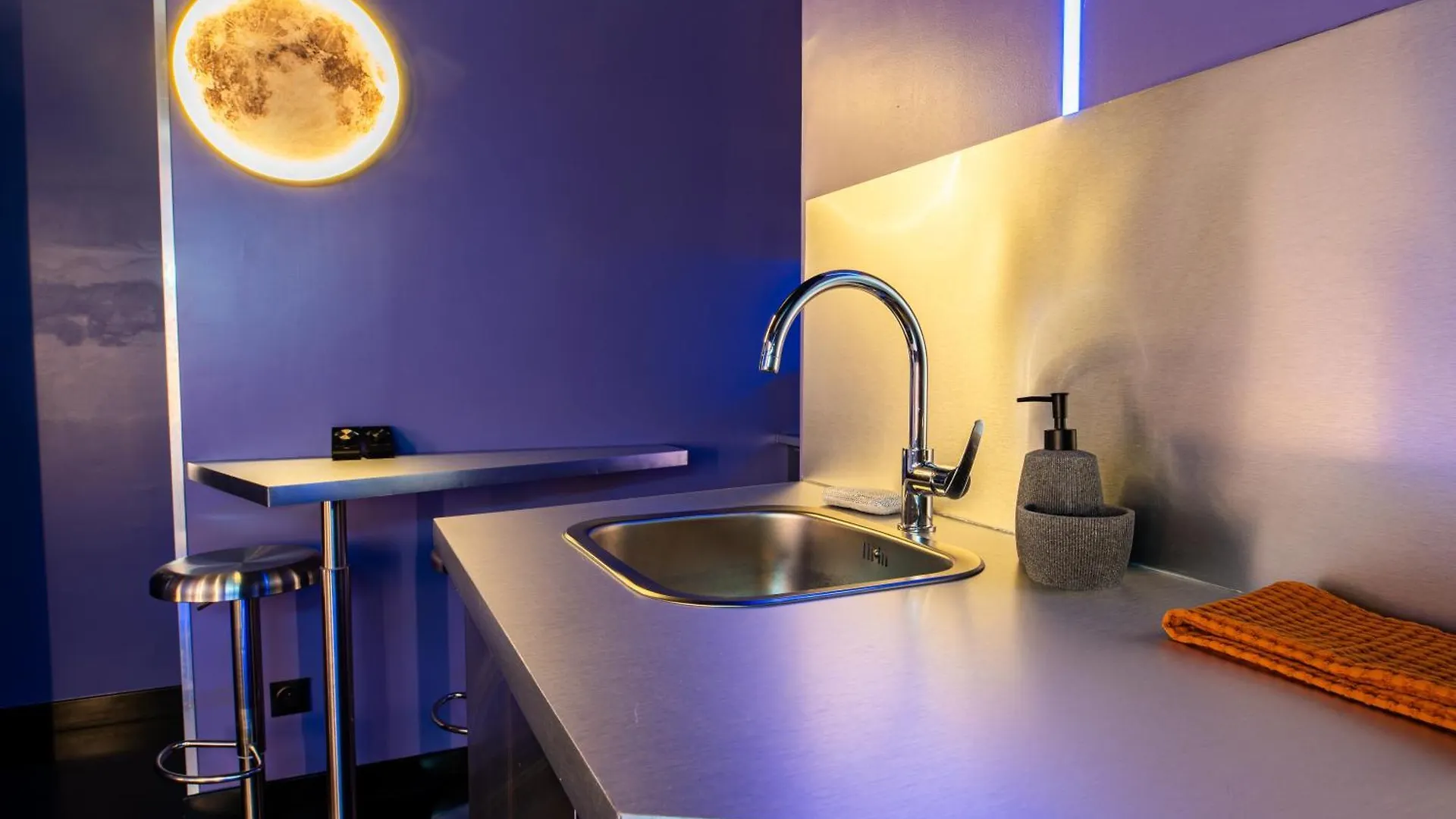 L'Eclipsina - Logement Insolite Dans Un Univers Futuriste Bourg-en-Bresse