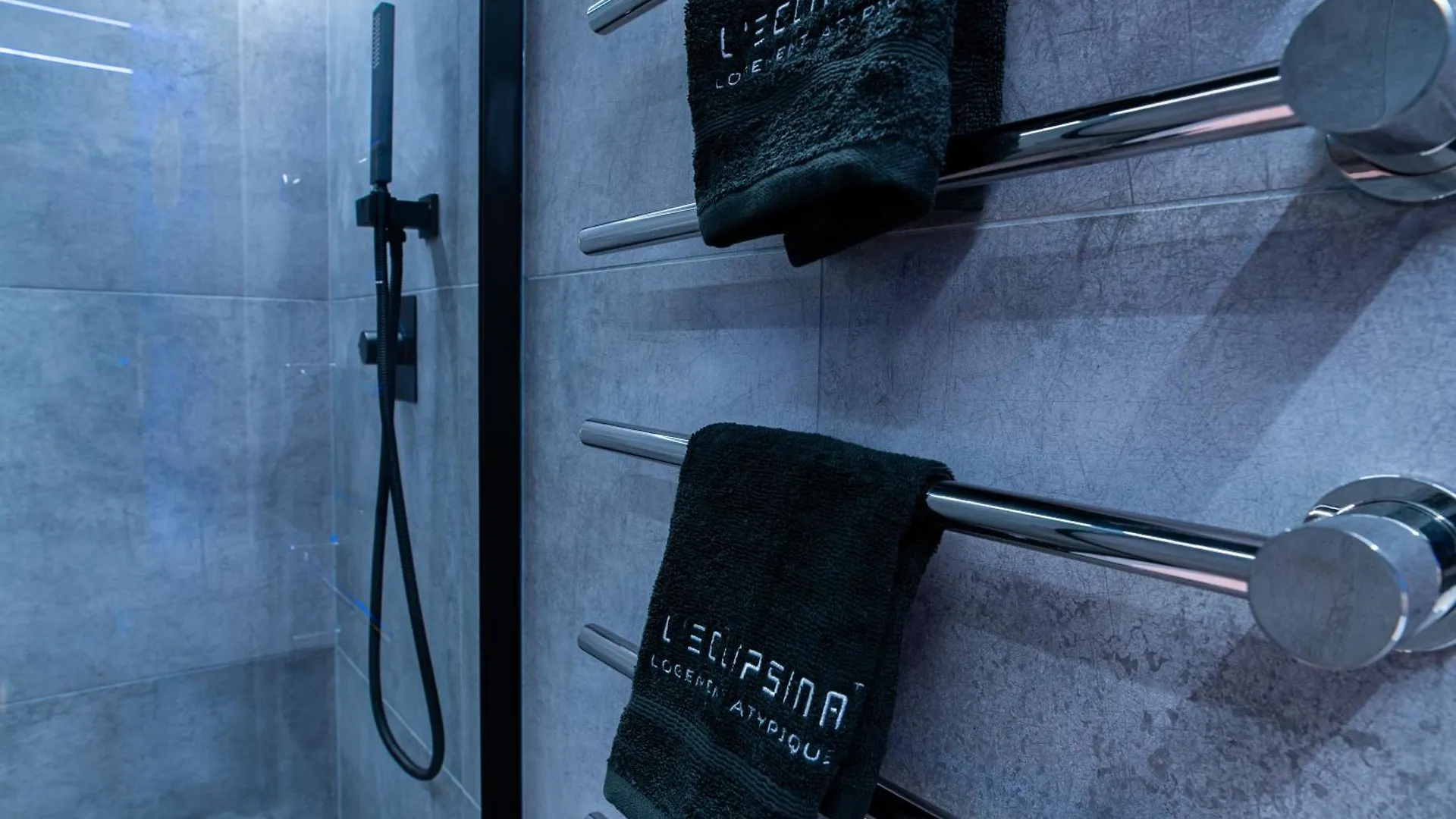 L'Eclipsina - Logement Insolite Dans Un Univers Futuriste Bourg-en-Bresse Apartment